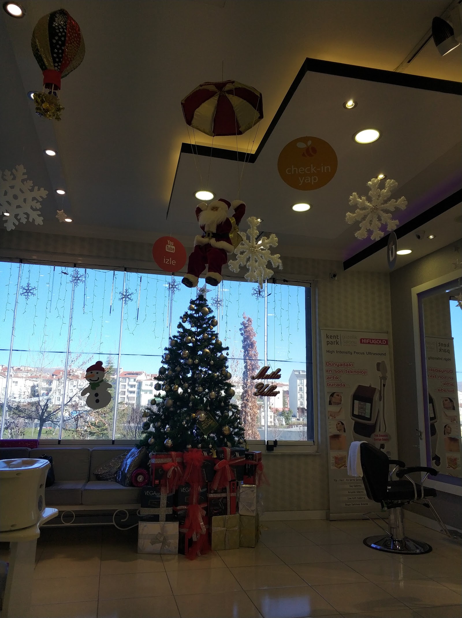City Park Beauty Salon & Barber