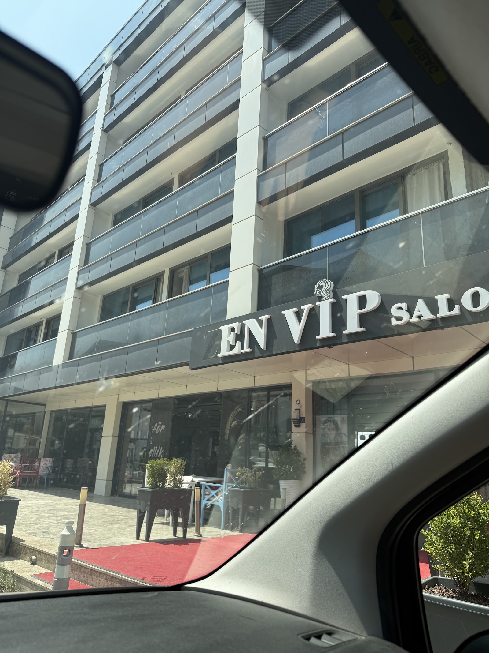 ZEN VİP KUAFÖR & GÜZELLİK SALONU